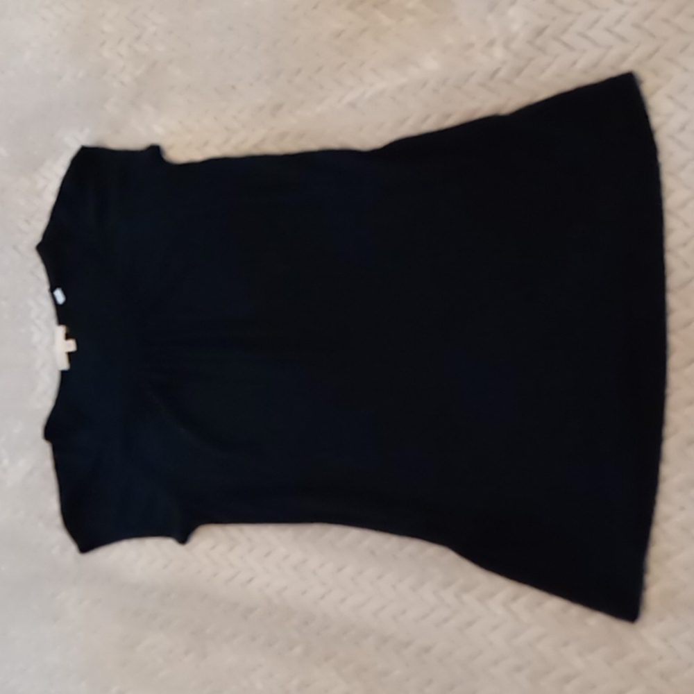 Vince womens black short sleeve top size XS.